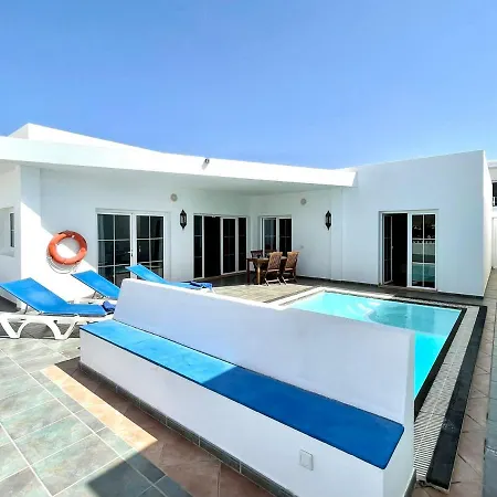 Villa Amplia Villa Con Wifi Y Piscina Privada, Puerto Calero Puerto Calero