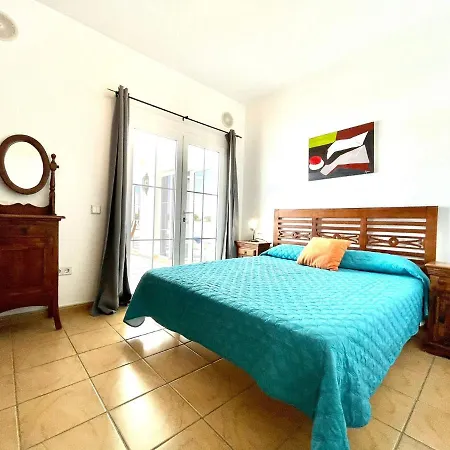 Villa Amplia Villa Con Wifi Y Piscina Privada, Puerto Calero Puerto Calero